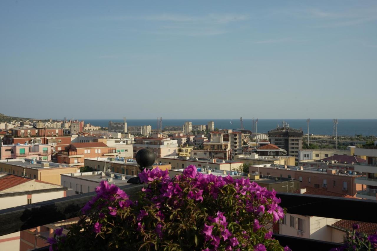 Prestigioso Attico Panoramico Cagliari Villa Eksteriør billede