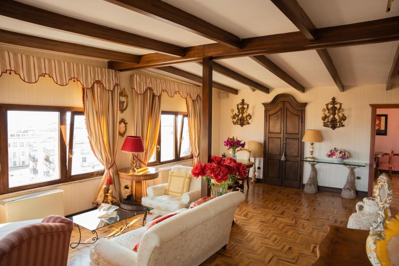 Prestigioso Attico Panoramico Cagliari Villa Eksteriør billede
