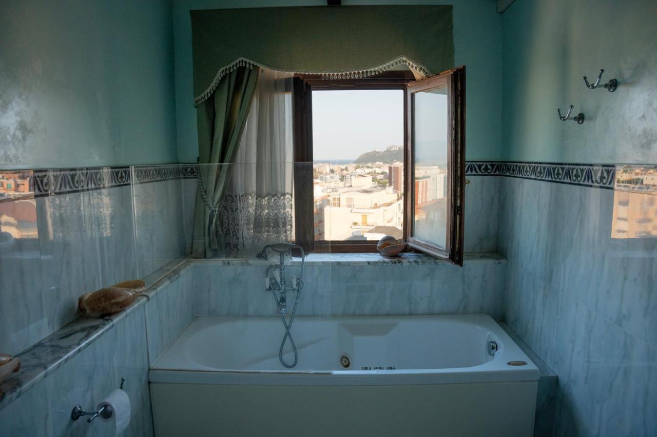Prestigioso Attico Panoramico Cagliari Villa Eksteriør billede